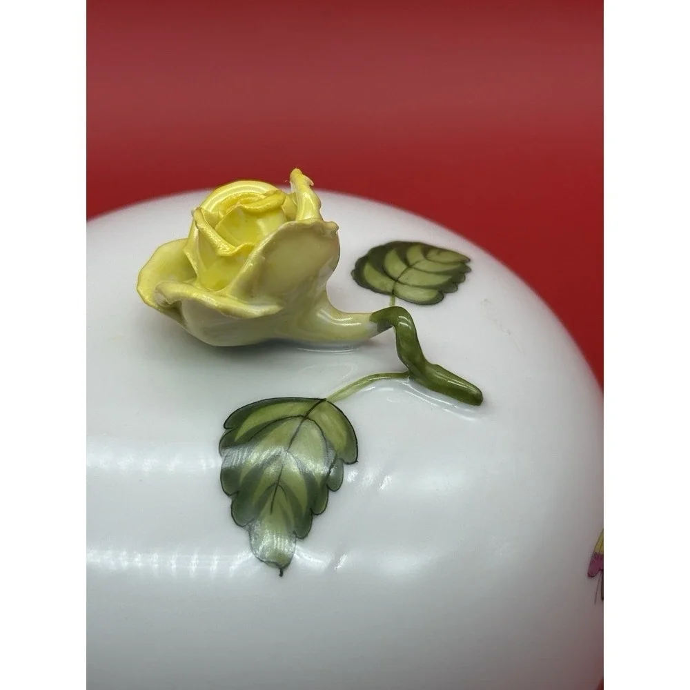Vintage Herend Queen Victoria Yellow Rose Finial Porcelain Trinket Box